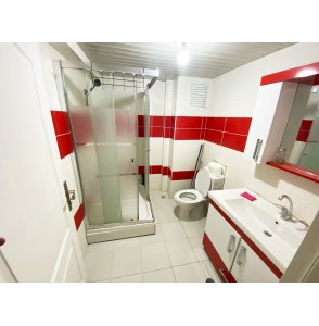 YAYLA'DA ASANSÖRLÜ 4+1 GENİŞ SATILIK DAİRE