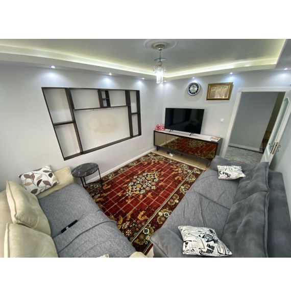 YAYLA'DA ASANSÖRLÜ 4+1 GENİŞ SATILIK DAİRE