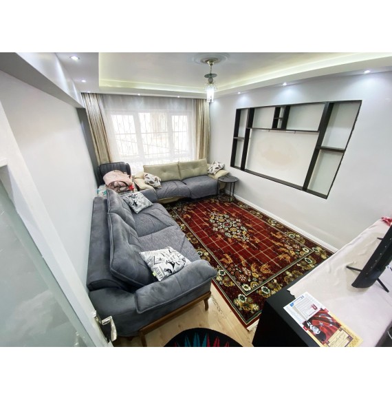 YAYLA'DA ASANSÖRLÜ 4+1 GENİŞ SATILIK DAİRE