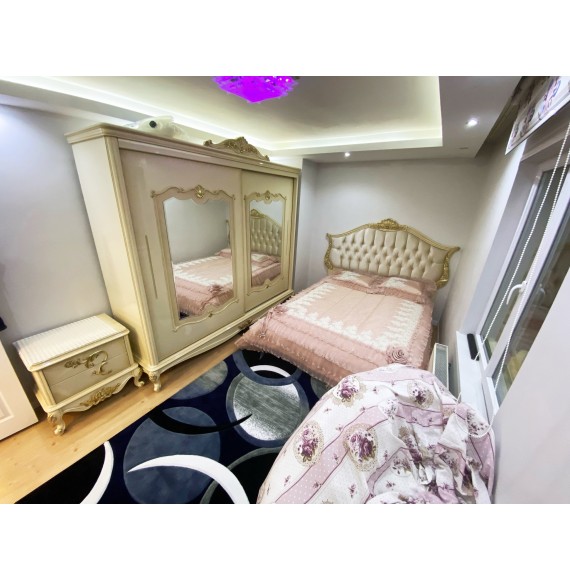 YAYLA'DA ASANSÖRLÜ 4+1 GENİŞ SATILIK DAİRE