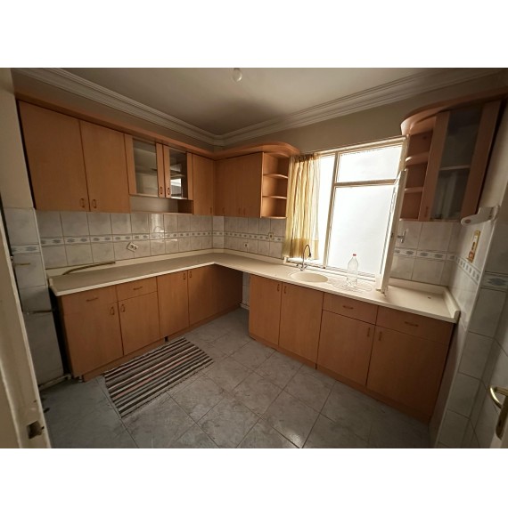 İNCİRLİDE EN ÜST KAT 3+1 GENİŞ MASRAFSIZ DAİRE