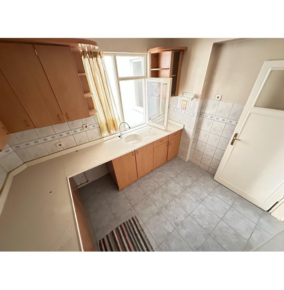 İNCİRLİDE EN ÜST KAT 3+1 GENİŞ MASRAFSIZ DAİRE