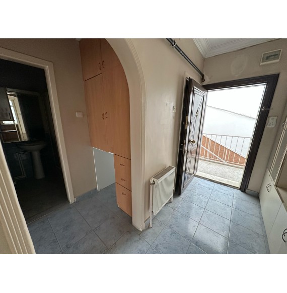 İNCİRLİDE EN ÜST KAT 3+1 GENİŞ MASRAFSIZ DAİRE