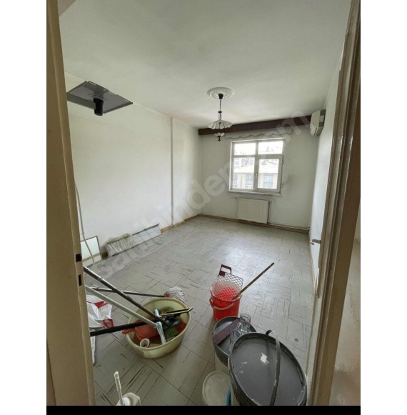 19MAYIS'TA MASRAFSIZ GENİŞ 3+1 ÜST KAT DAİRE