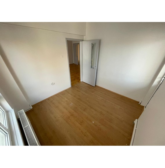 AYVALI'DA 3+1 GENİŞ ÇİFT BALKONLU DAİRE