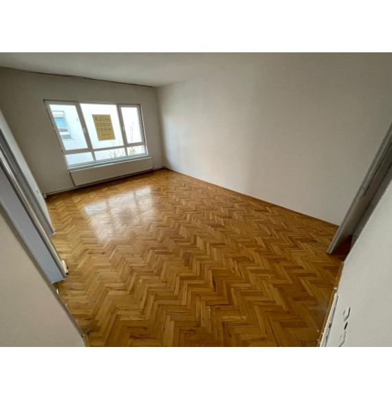 AYVALI'DA 3+1 GENİŞ ÇİFT BALKONLU DAİRE