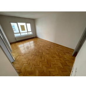 AYVALI'DA 3+1 GENİŞ ÇİFT BALKONLU DAİRE