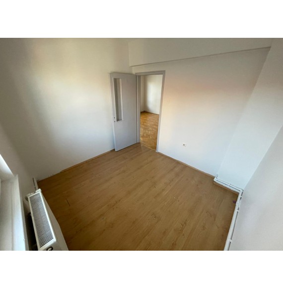 AYVALI'DA 3+1 GENİŞ ÇİFT BALKONLU DAİRE