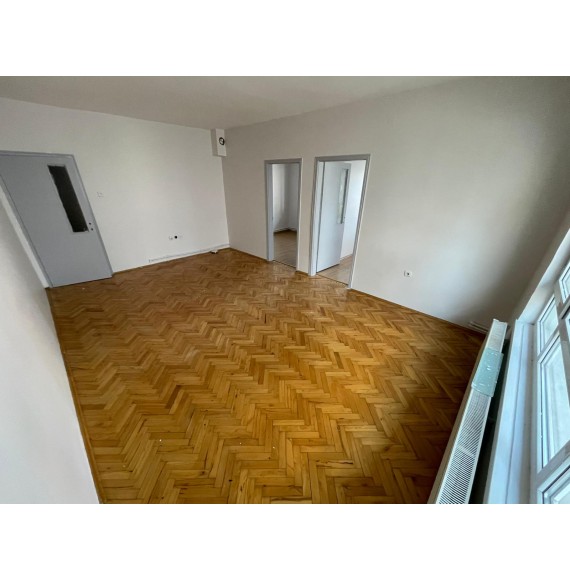 AYVALI'DA 3+1 GENİŞ ÇİFT BALKONLU DAİRE