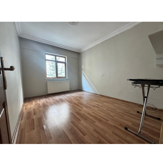 İNCİRLİ'DE ÇİFT BALKONLU MASRAFSIZ 3+1 GENİŞ DAİRE