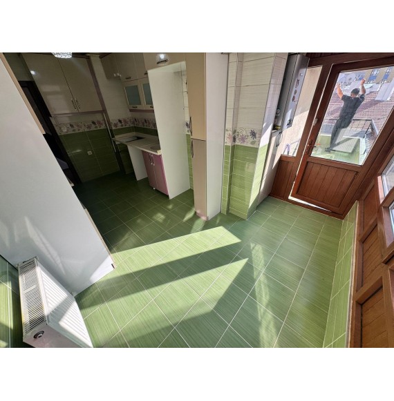 İNCİRLİ'DE ÇİFT BALKONLU MASRAFSIZ 3+1 GENİŞ DAİRE