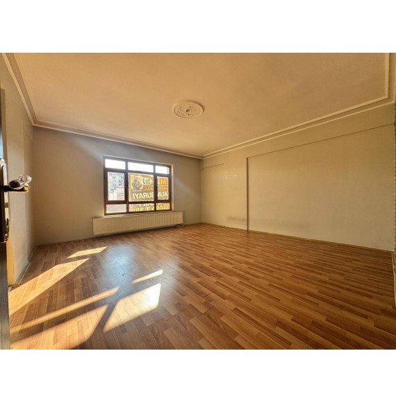 İNCİRLİ'DE ÇİFT BALKONLU MASRAFSIZ 3+1 GENİŞ DAİRE