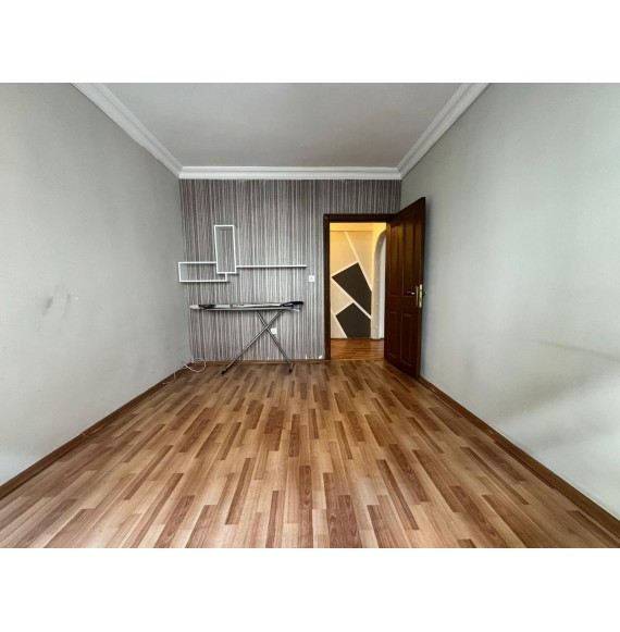 İNCİRLİ'DE ÇİFT BALKONLU MASRAFSIZ 3+1 GENİŞ DAİRE