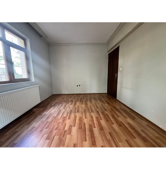 İNCİRLİ'DE ÇİFT BALKONLU MASRAFSIZ 3+1 GENİŞ DAİRE