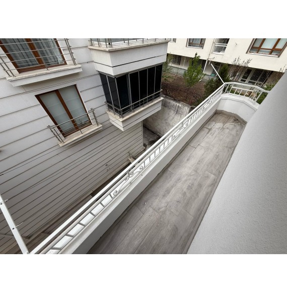 İNCİRLİ'DE CADDE YAKINI 3+1 FULL YAPILI SATILIK DAİRE