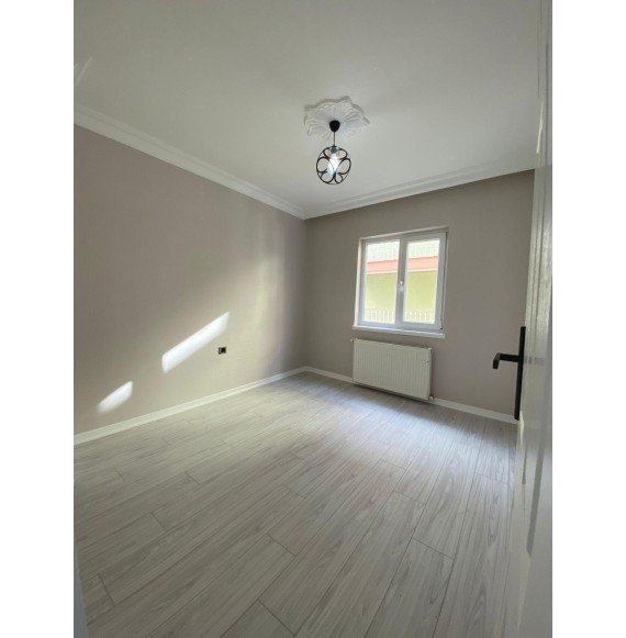 BADEMLİK'TE FUL YAPILI 3+1 GENİŞ DAİRE