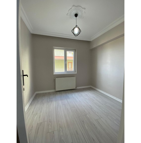 BADEMLİK'TE FUL YAPILI 3+1 GENİŞ DAİRE