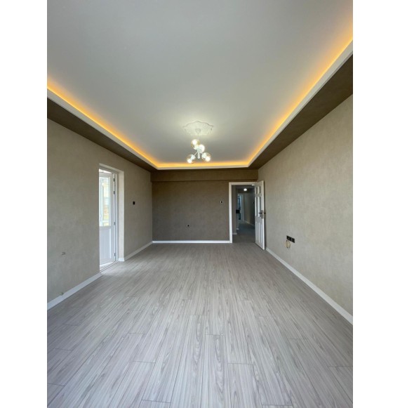 BADEMLİK'TE FUL YAPILI 3+1 GENİŞ DAİRE