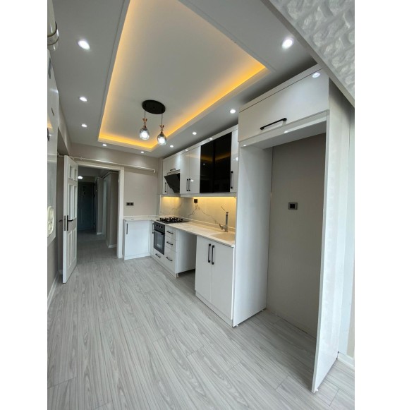 BADEMLİK'TE FUL YAPILI 3+1 GENİŞ DAİRE