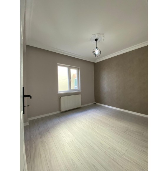 BADEMLİK'TE FUL YAPILI 3+1 GENİŞ DAİRE