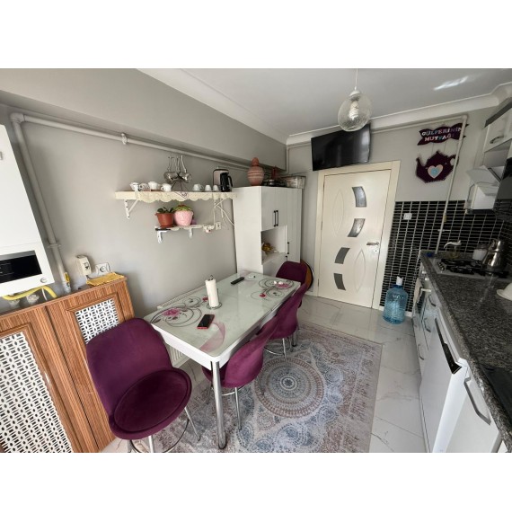 KANUNİ'DE 3+1 2. KATTA MASRAFSIZ GENİŞ DAİRE