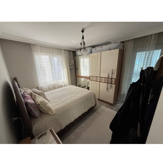 KANUNİ'DE 3+1 2. KATTA MASRAFSIZ GENİŞ DAİRE