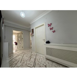 KANUNİ'DE 3+1 2. KATTA MASRAFSIZ GENİŞ DAİRE