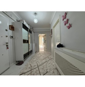 KANUNİ'DE 3+1 2. KATTA MASRAFSIZ GENİŞ DAİRE