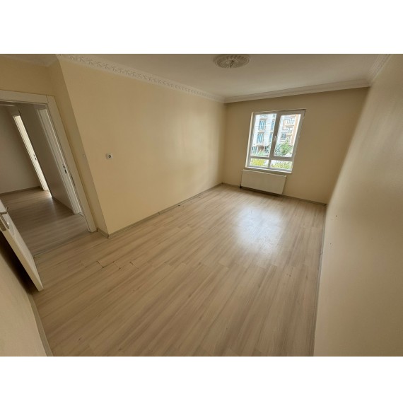 ATAPARK CADDE YAKINI 3+1 GENİŞ YUAPILI MASRAFSIZ DAİRE