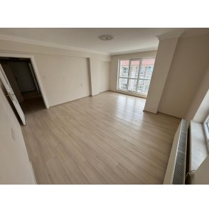 ATAPARK CADDE YAKINI 3+1 GENİŞ YUAPILI MASRAFSIZ DAİRE