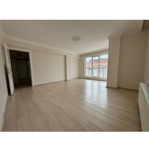 ATAPARK CADDE YAKINI 3+1 GENİŞ YUAPILI MASRAFSIZ DAİRE