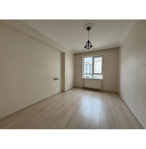 ATAPARK CADDE YAKINI 3+1 GENİŞ YUAPILI MASRAFSIZ DAİRE