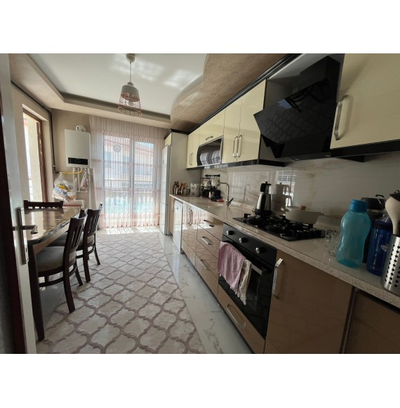 KEÇİÖREN ATAPARK'TA 3+1 GENİŞ YENİ BİNADA YAPILI DAİRE