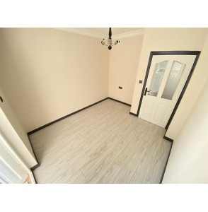 YAYLA'DA 3+1 GENİŞ MASRAFSIZ YAPILI SATILIK DAİRE