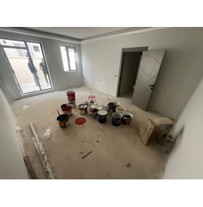 AYVALI CADDE ÜZERİ SIFIR BİNADA 2+1 DAİRE