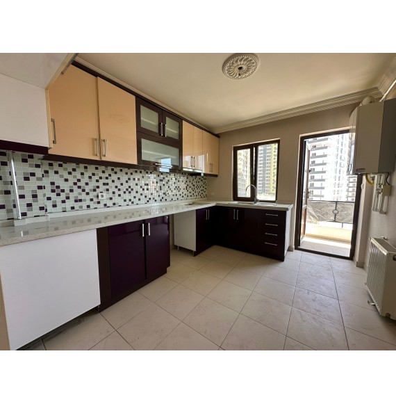 19 MAYIS CADDESİ YAKINI 3+1 GENİŞ MASRAFSIZ YAPILI DAİRE