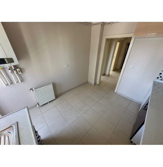 19 MAYIS CADDESİ YAKINI 3+1 GENİŞ MASRAFSIZ YAPILI DAİRE