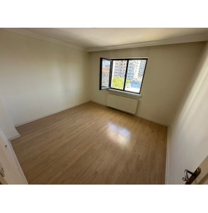 19 MAYIS CADDESİ YAKINI 3+1 GENİŞ MASRAFSIZ YAPILI DAİRE