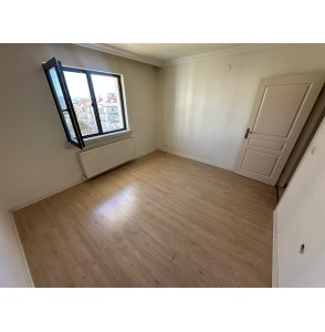 19 MAYIS CADDESİ YAKINI 3+1 GENİŞ MASRAFSIZ YAPILI DAİRE