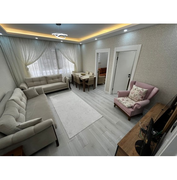 GİRESUN CADDESİ YAKININDA 3+1 GENİŞ FULL YAPILI DAİRE