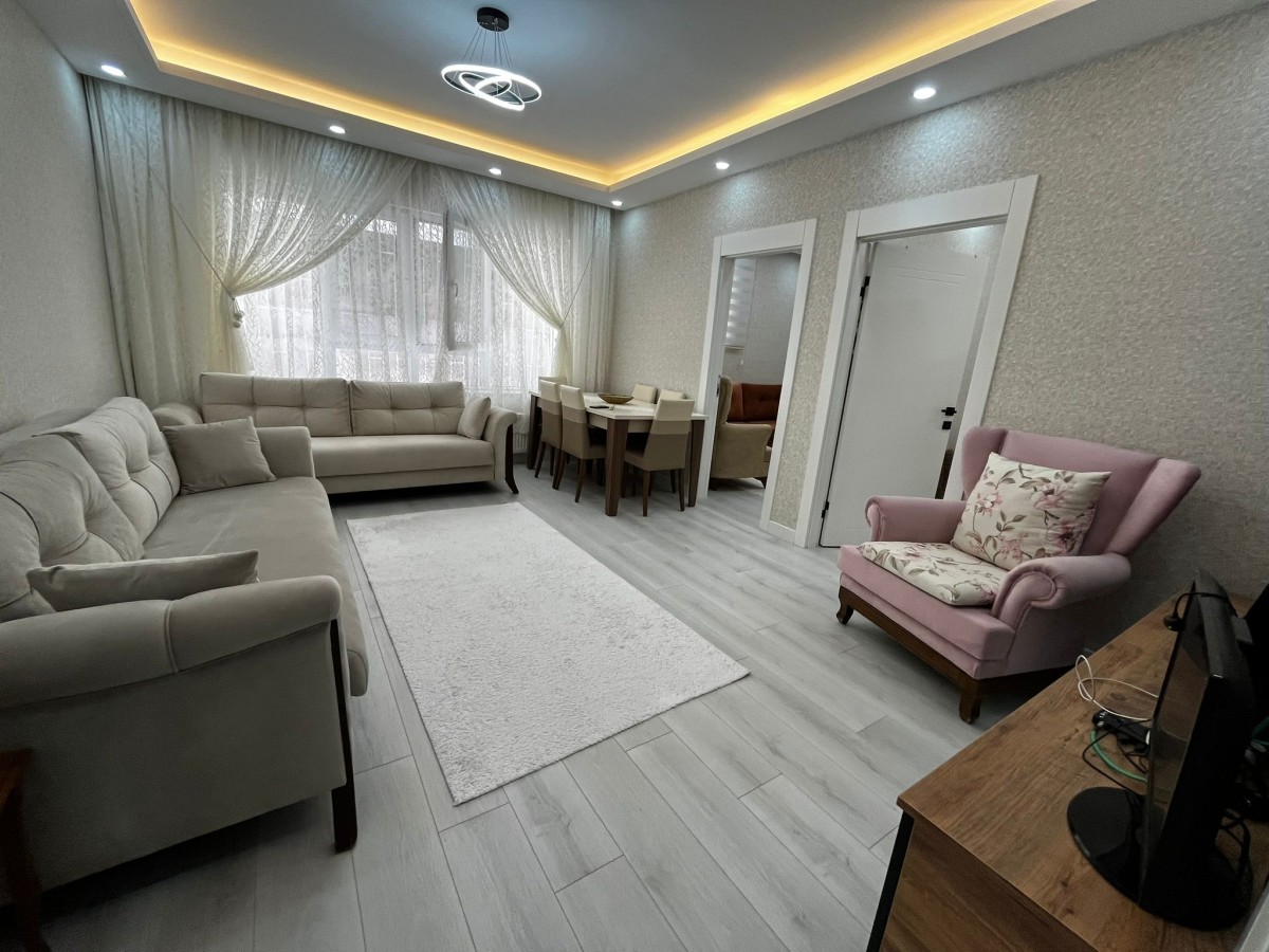 GİRESUN CADDESİ YAKININDA...