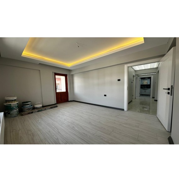 UUUFUKTEPE PAZAR YERİ YAKINI 3+1 KATTA FULL YAPILI DAİRE