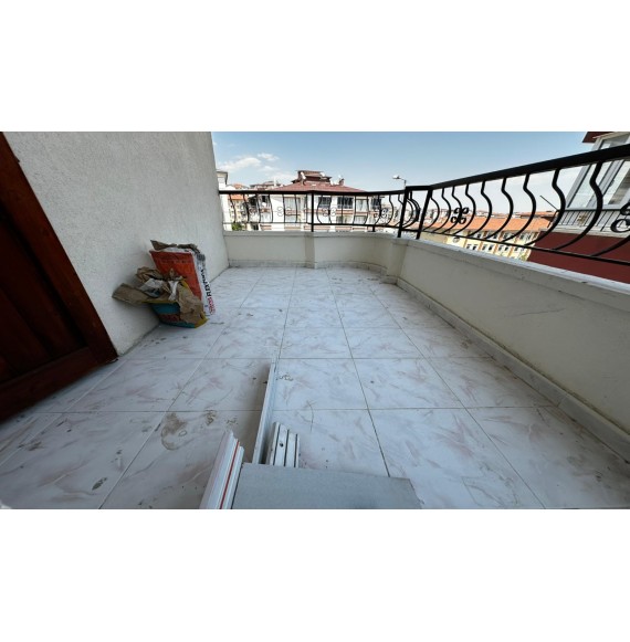 UUUFUKTEPE PAZAR YERİ YAKINI 3+1 KATTA FULL YAPILI DAİRE