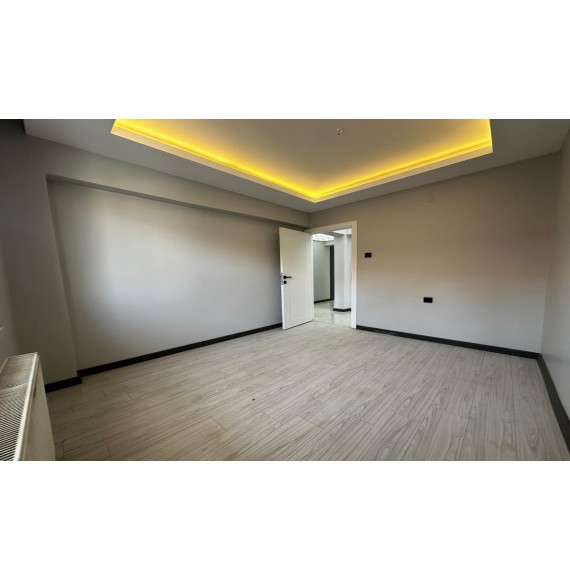 UUUFUKTEPE PAZAR YERİ YAKINI 3+1 KATTA FULL YAPILI DAİRE