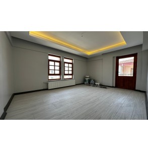 UUUFUKTEPE PAZAR YERİ YAKINI 3+1 KATTA FULL YAPILI DAİRE