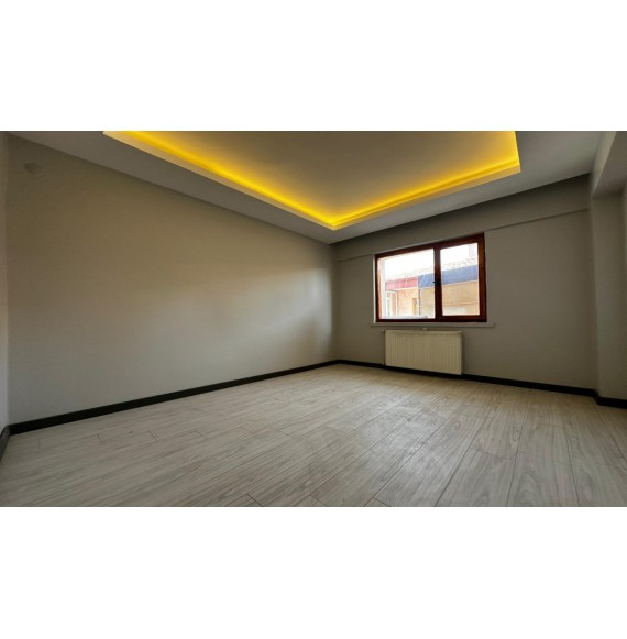 UUUFUKTEPE PAZAR YERİ YAKINI 3+1 KATTA FULL YAPILI DAİRE