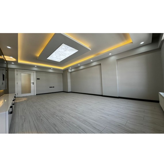 UUUFUKTEPE PAZAR YERİ YAKINI 3+1 KATTA FULL YAPILI DAİRE