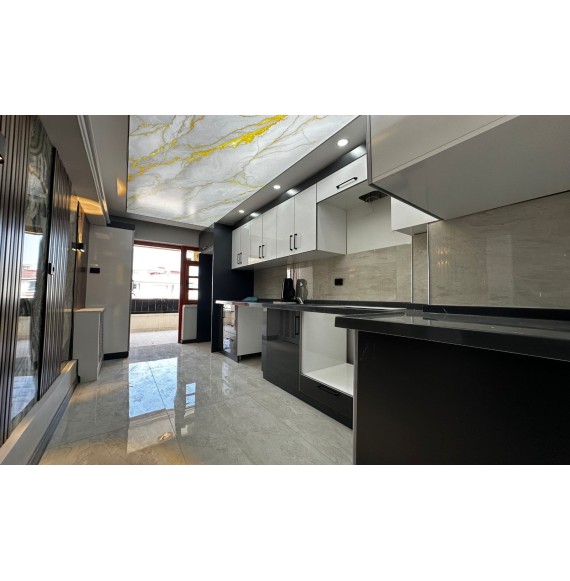 UUUFUKTEPE PAZAR YERİ YAKINI 3+1 KATTA FULL YAPILI DAİRE