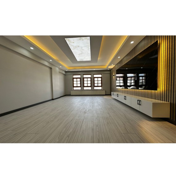 UUUFUKTEPE PAZAR YERİ YAKINI 3+1 KATTA FULL YAPILI DAİRE