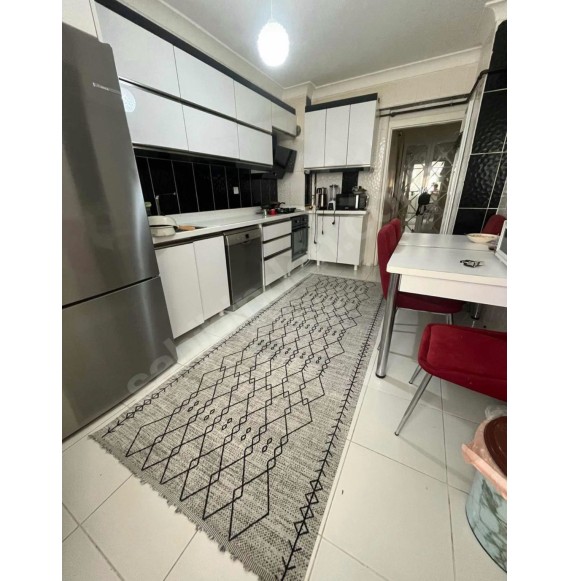 İNCİRLİ'DE 3+1 KATTA FULL YAPILI MASRAFSIZ SATILIK DAİRE